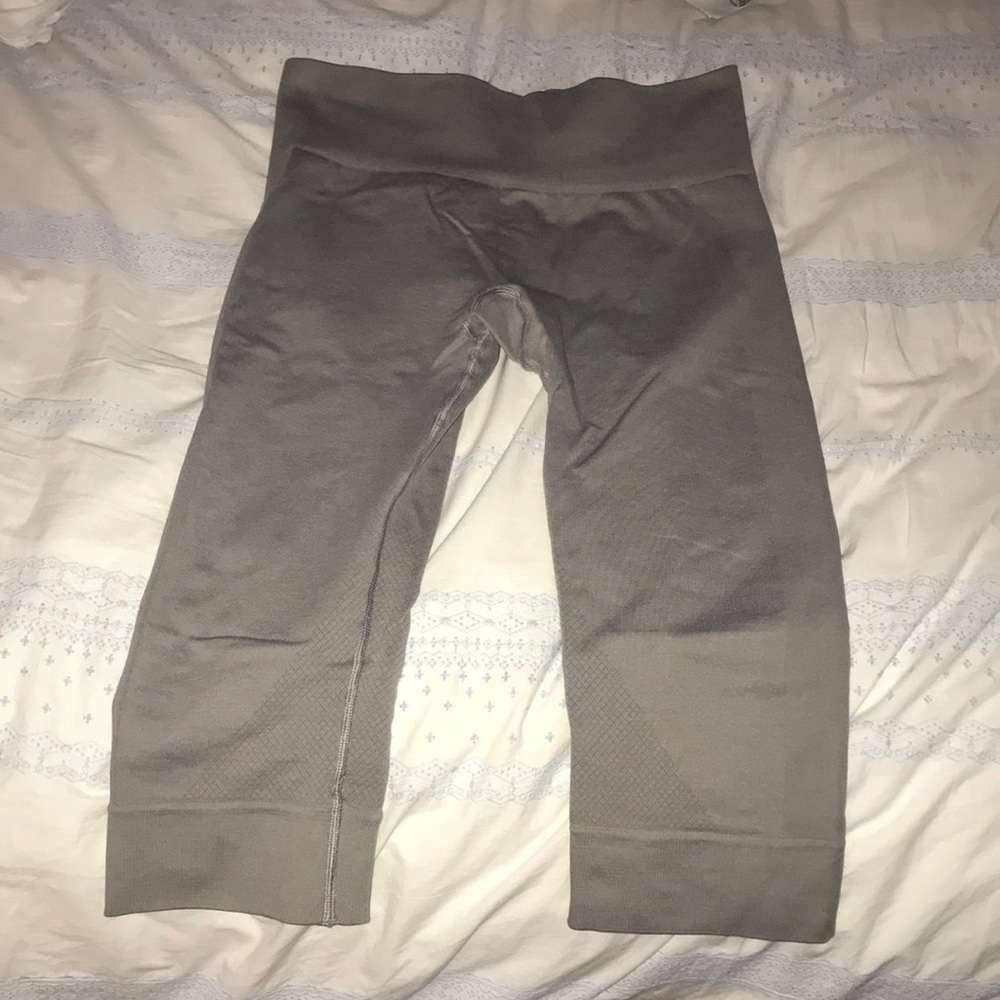 Lululemon Street Crop